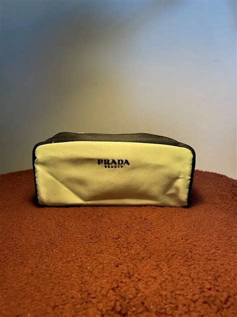 prada toilettaske|prada bag 2010.